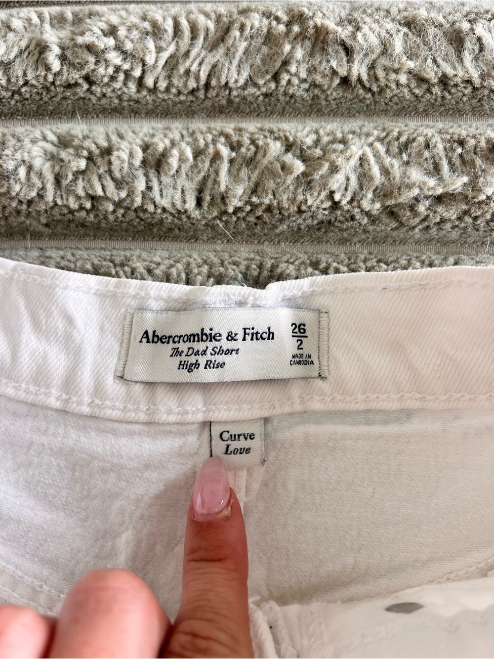 Abercrombie & Fitch Curve Love The Dad Short High Rise White Size 26/2 - Picture 6 of 7